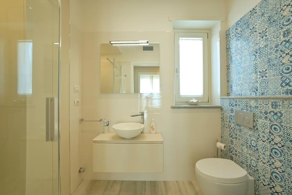 Luxury Apartament Con Garage Vista Mare Alassio Per 6 Persone Exterior photo