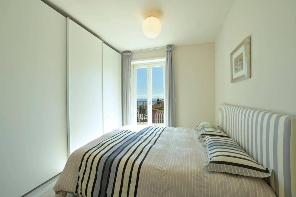 Luxury Apartament Con Garage Vista Mare Alassio Per 6 Persone Exterior photo